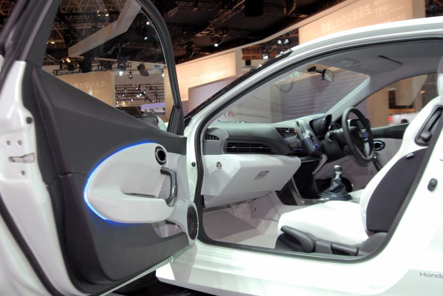  Honda CR-Z Concept 2009 года  (фото 27 из 50)